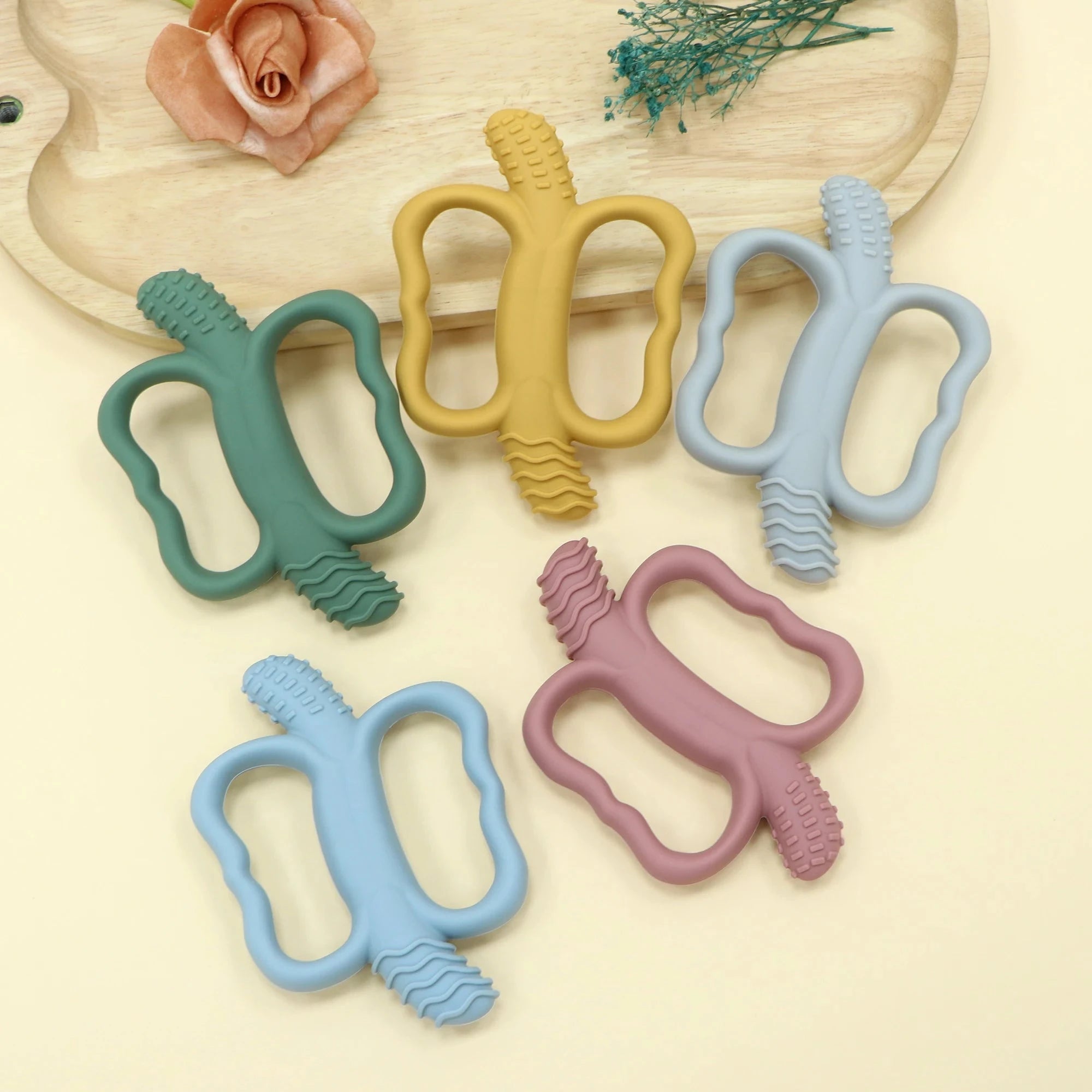 Anneau apaisant banane – Jouet de dentition bébé Le coffre à jouets