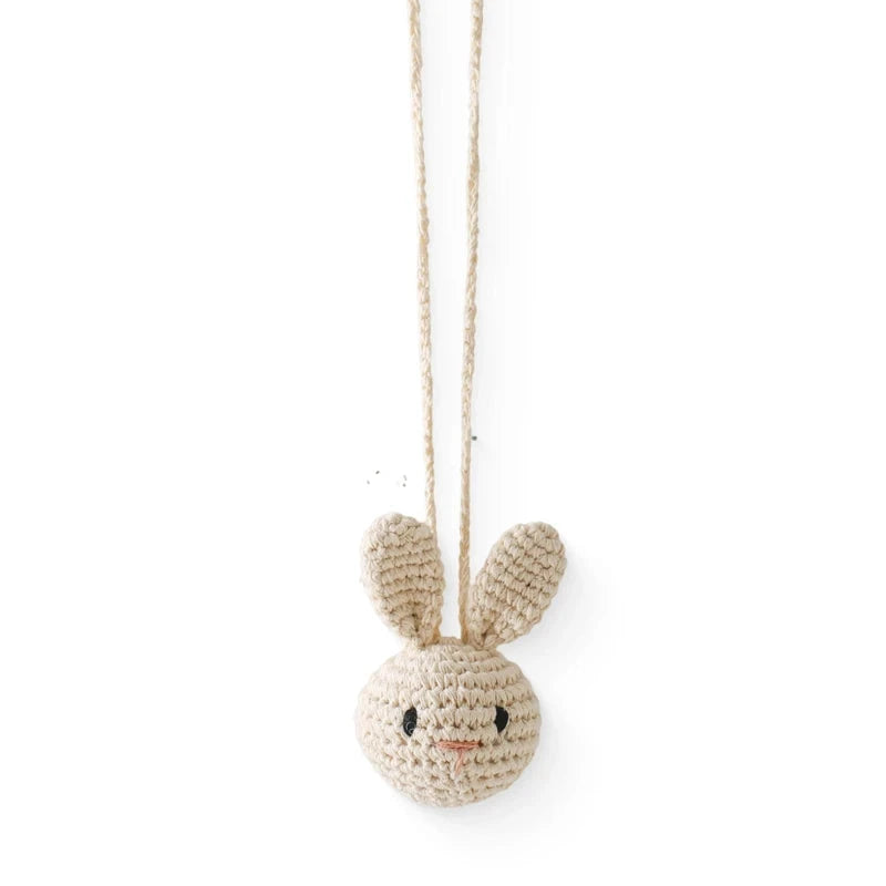Animaux en crochet à suspendre Le coffre à jouets