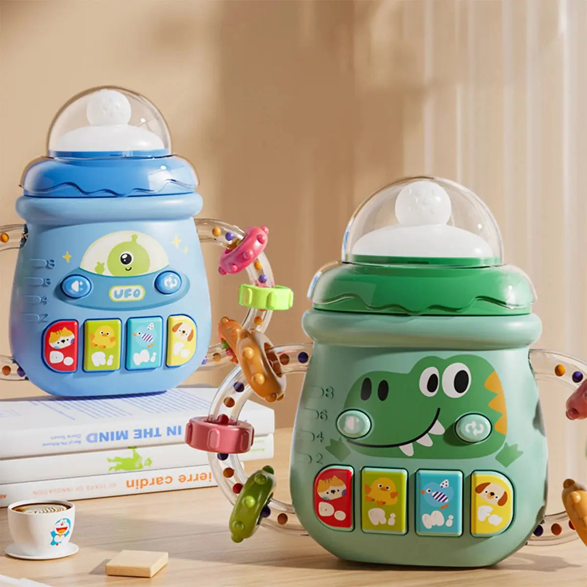 Jouet musical bébé – Mobile et hochet avec sons doux Le coffre à jouets