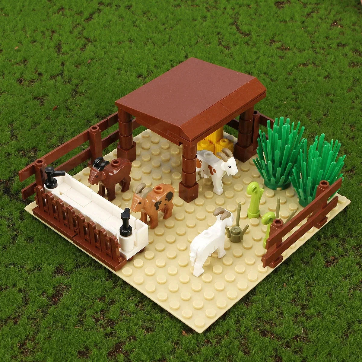 Blocs d'assemblage d'animaux amusants, objets de vache, cochon, volets de mouton, étang de canard, utilisés pour les jouets de décoration de bureau pour les enfants recueillir des fans Le coffre à jouets