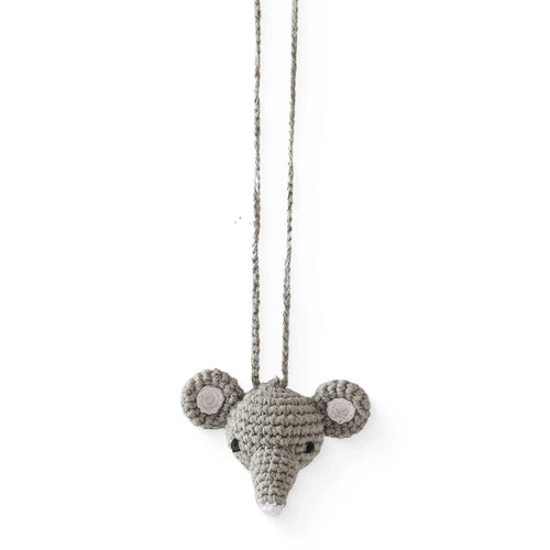 Animaux en crochet à suspendre Le coffre à jouets
