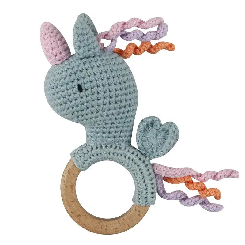 Hochet en crochet - douceur et éveil de bébé Le coffre à jouets